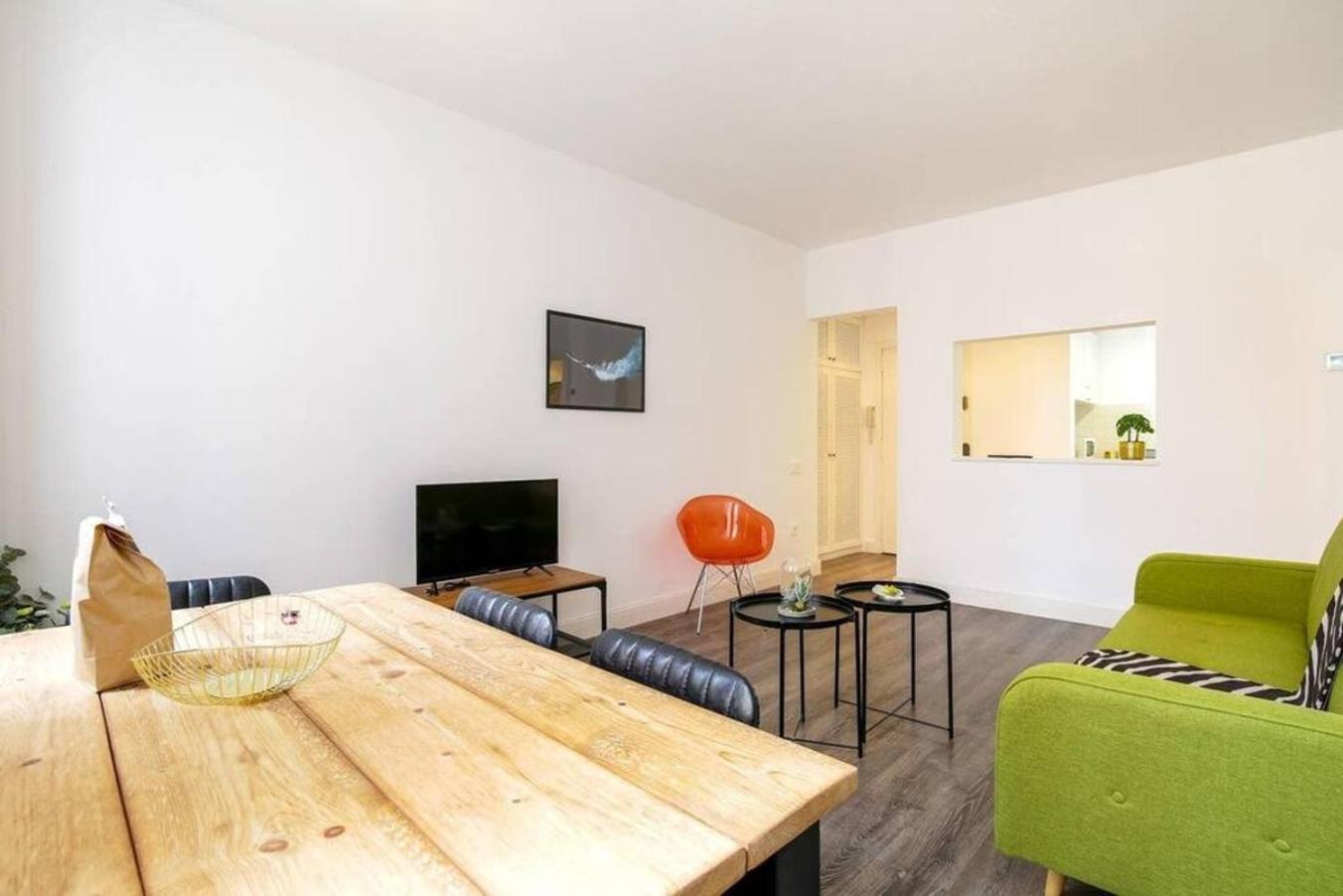 Apartamento Colorful With Cozy Terrace In Gracia Barcelona Exterior foto